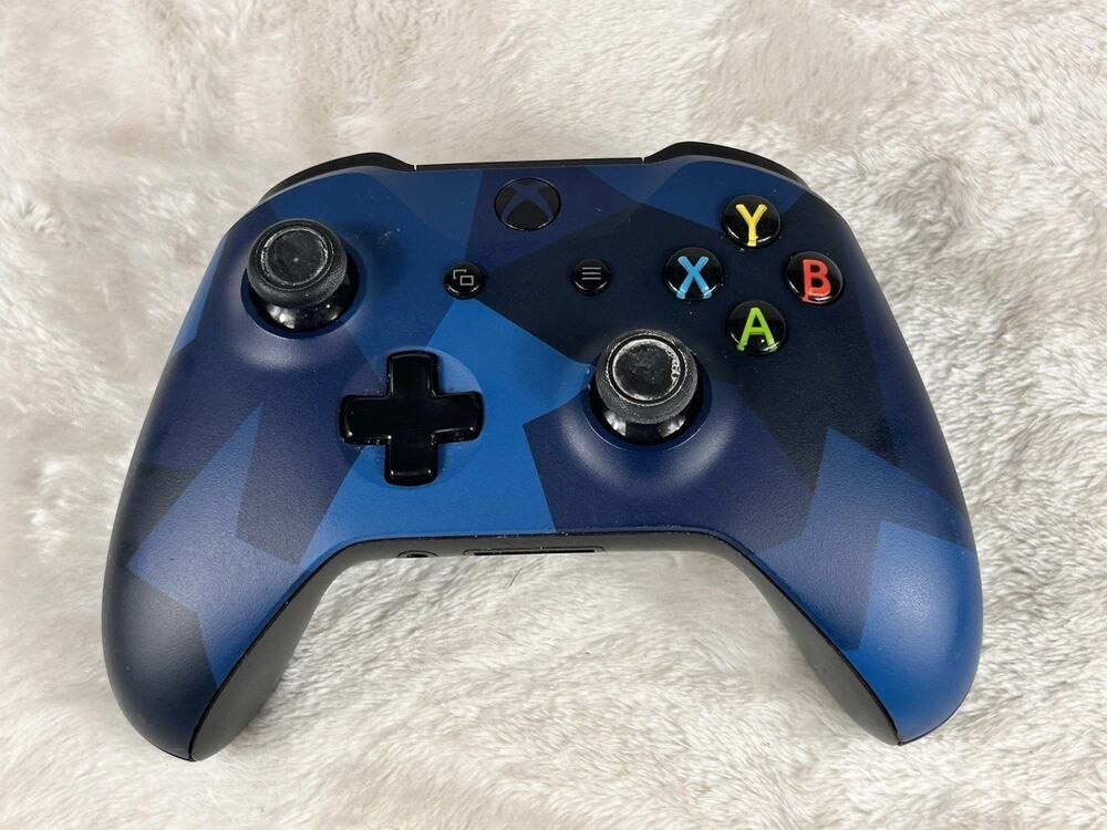 Microsoft Xbox One Midnight Forces II Special Edition Wireless Controller - Blue